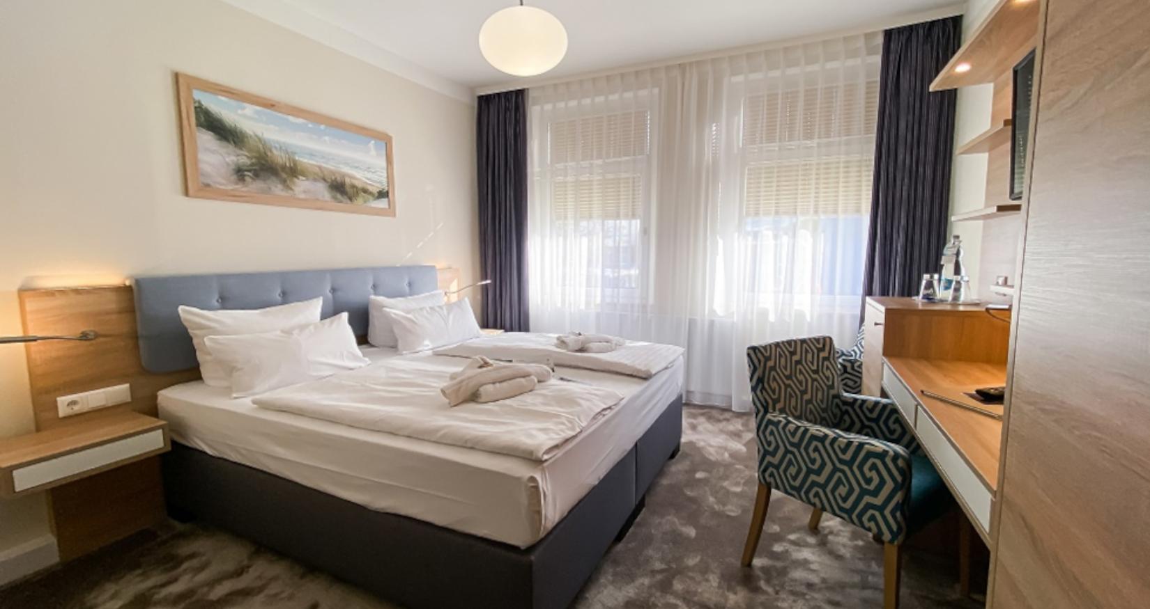 © Hotel 