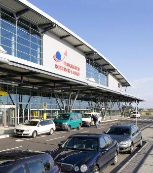 Anreise Flughafen, © Flughafen Rostock-Laage