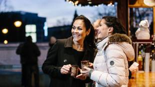 Glühwein trinken, © TMV, Timo Roth