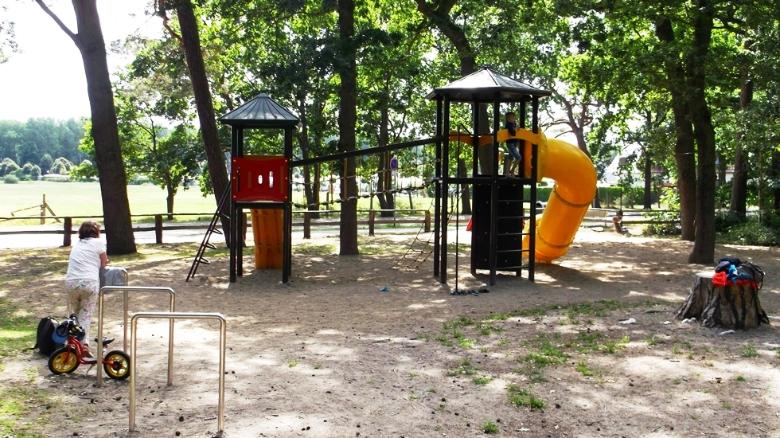 Spielplatz gegenüber des Campingplatzes in Boltenhagen © Kurverwaltung Ostseebad Boltenhagen