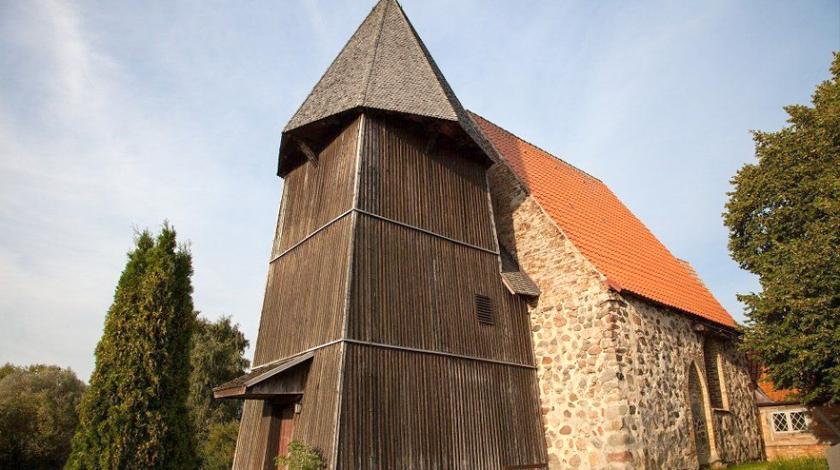 Kirche seitlich von der Südseite